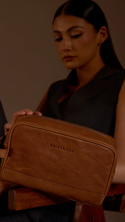 Beyond the Filter: How Online Leather Bag Photos Can Mislead You
